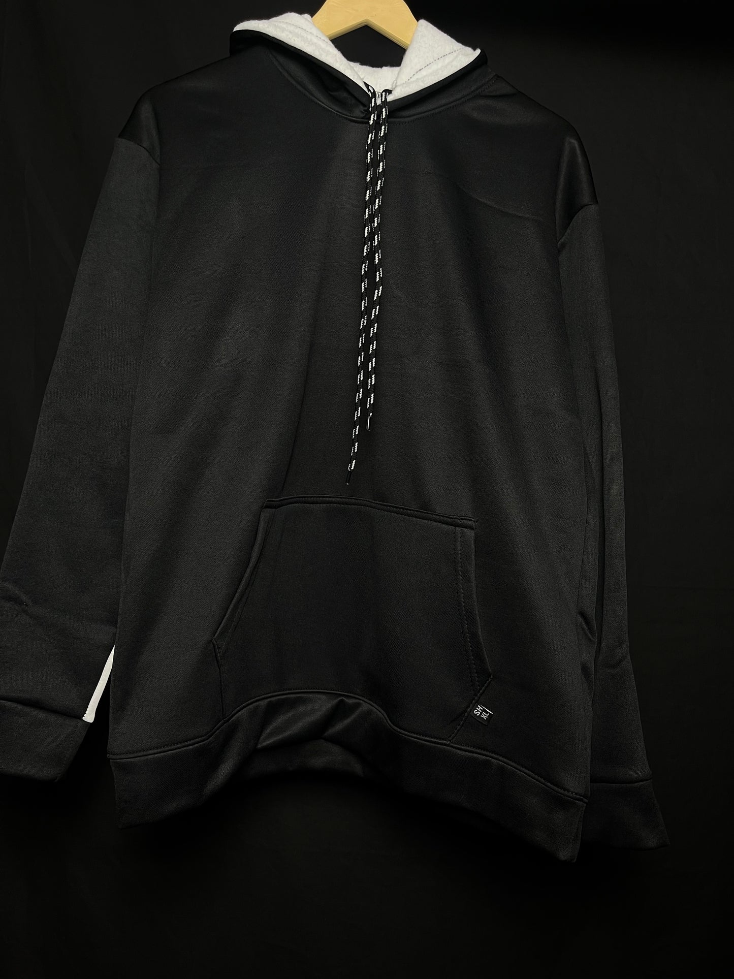 DAFFY Signature Hoodie - Limited Edition - Best For Your Winters