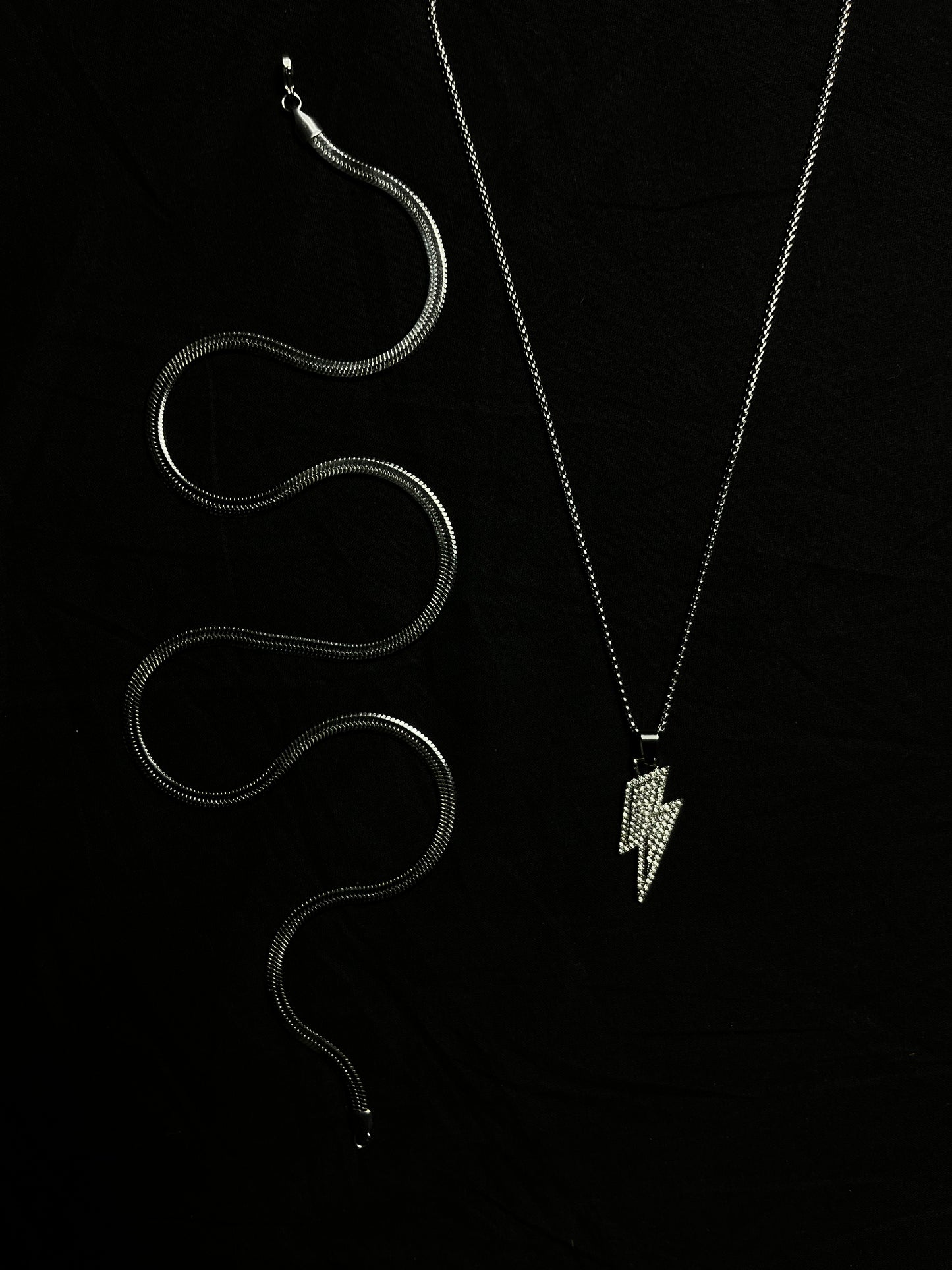 DAFFY COMBO SNAKE CHAIN & THUNDER LIGHTENING PENDANT - LIMITED EDITION COMBO PACK -